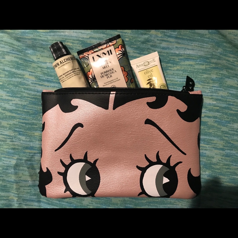 Betty Boop x Ipsy makeup bag - Brand New